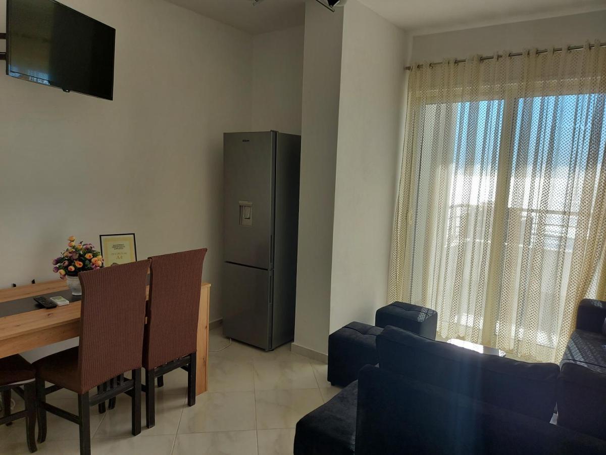 Bral Apartment 7 - Two-Bedroom With Seaview Δυρράχιο Εξωτερικό φωτογραφία