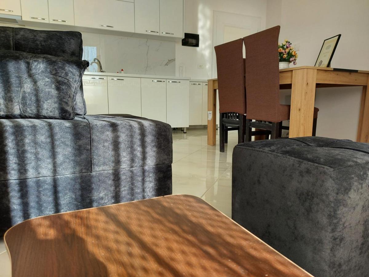 Bral Apartment 7 - Two-Bedroom With Seaview Δυρράχιο Εξωτερικό φωτογραφία