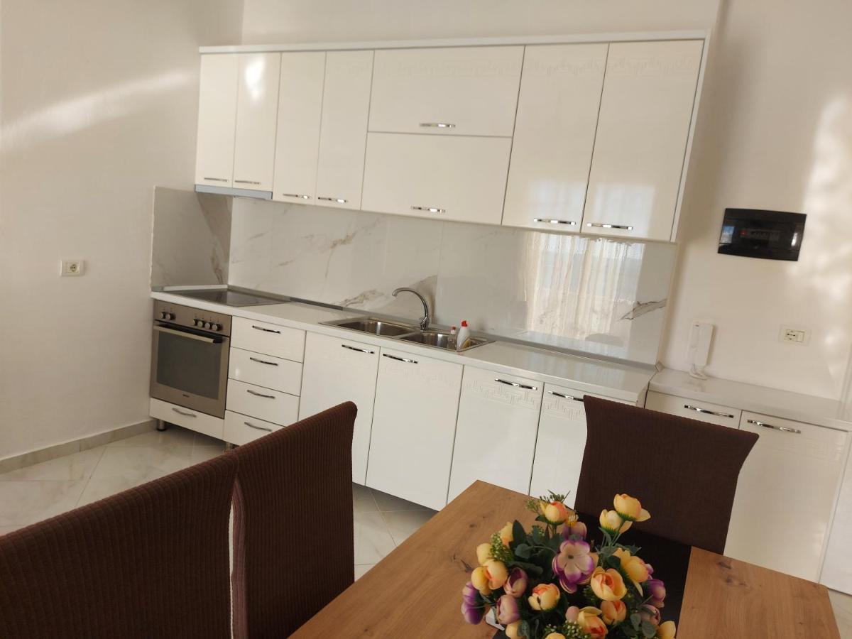 Bral Apartment 7 - Two-Bedroom With Seaview Δυρράχιο Εξωτερικό φωτογραφία